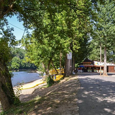 2 Bedroom Nice Home In Vitrac ヴィトラック エクステリア 写真
