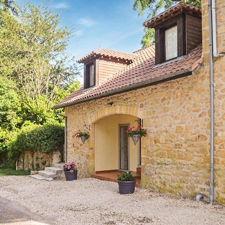 2 Bedroom Nice Home In Vitrac ヴィトラック エクステリア 写真