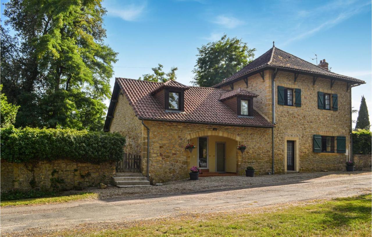 2 Bedroom Nice Home In Vitrac ヴィトラック エクステリア 写真