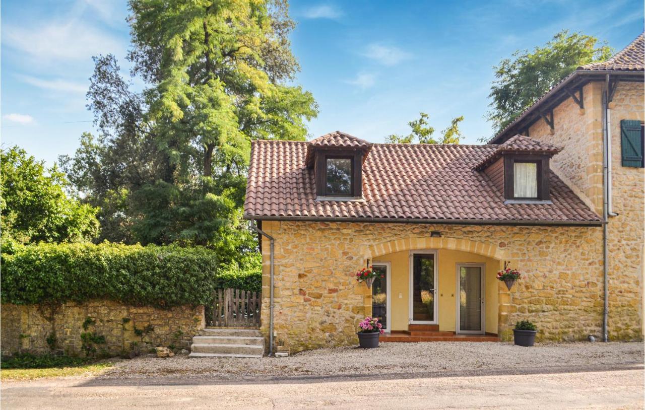 2 Bedroom Nice Home In Vitrac ヴィトラック エクステリア 写真