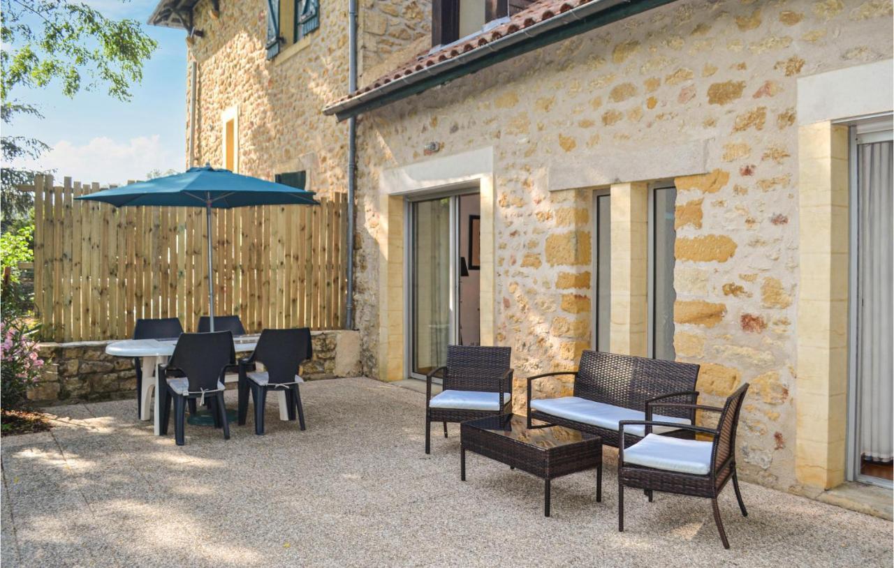 2 Bedroom Nice Home In Vitrac ヴィトラック エクステリア 写真