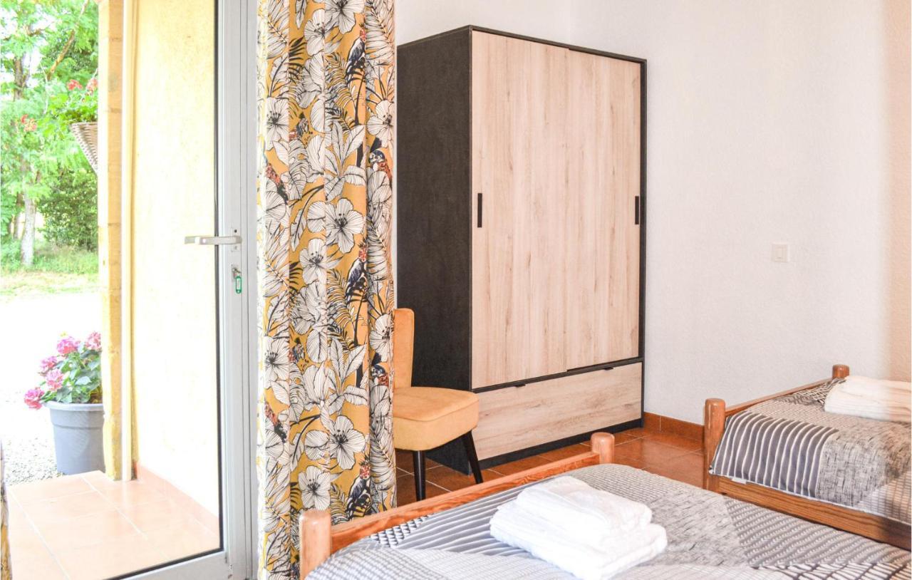 2 Bedroom Nice Home In Vitrac ヴィトラック エクステリア 写真