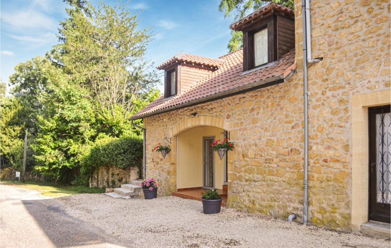 2 Bedroom Nice Home In Vitrac ヴィトラック エクステリア 写真